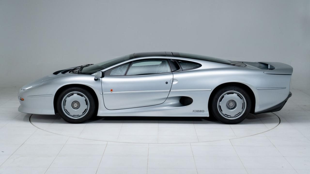 1993 Jaguar XJ220