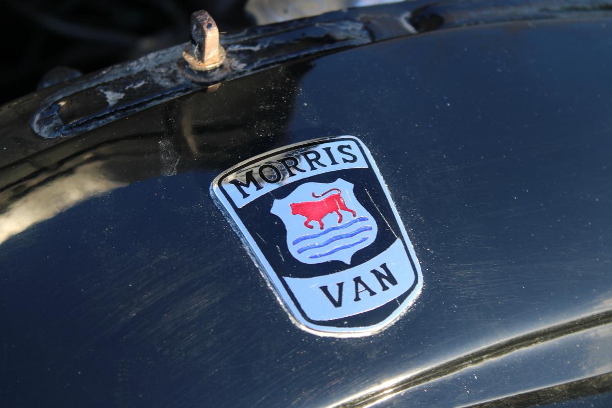 1945 Morris Z VAN