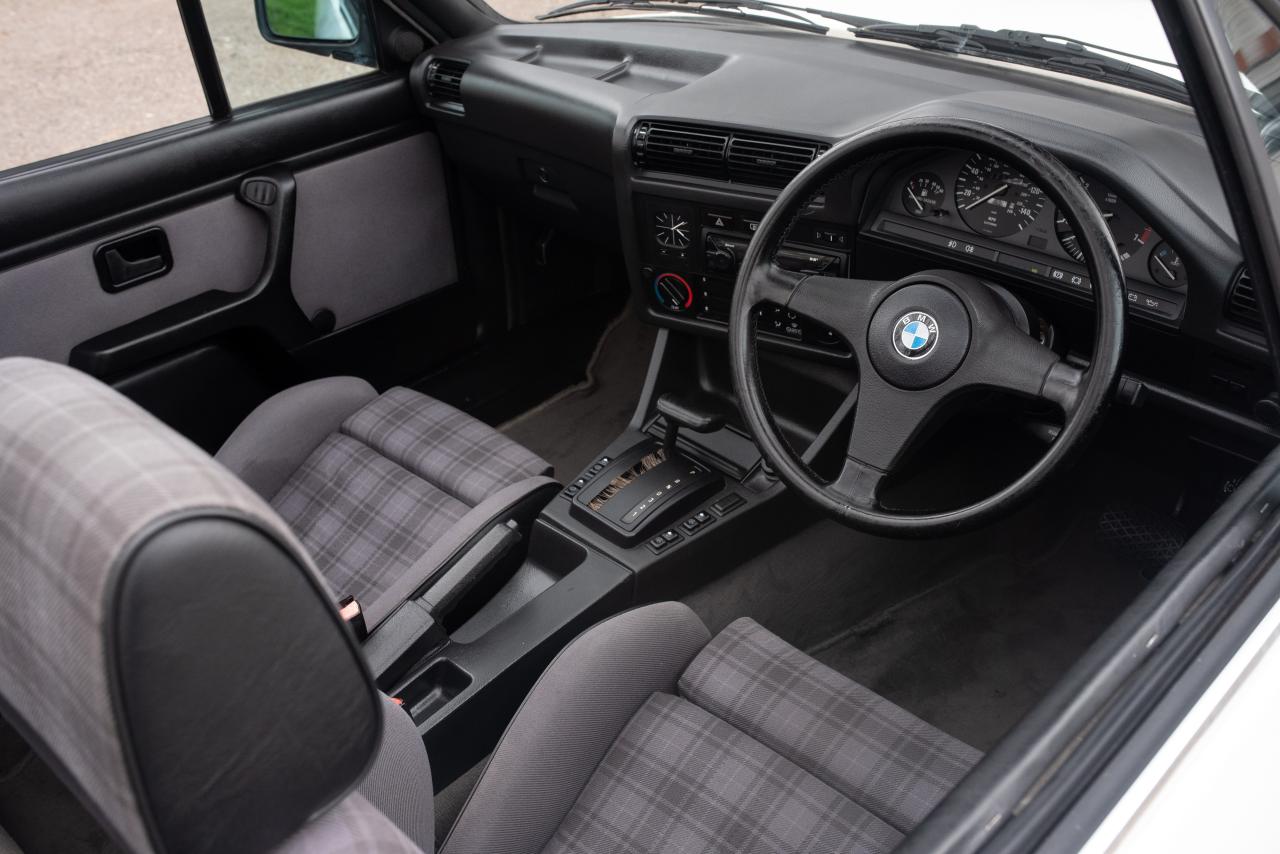 1987 BMW 320i Convertible