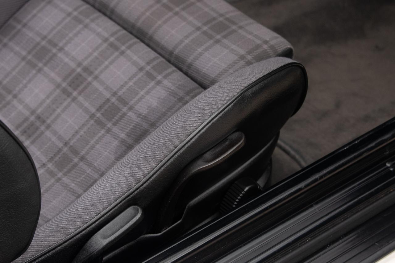 1987 BMW 320i Convertible