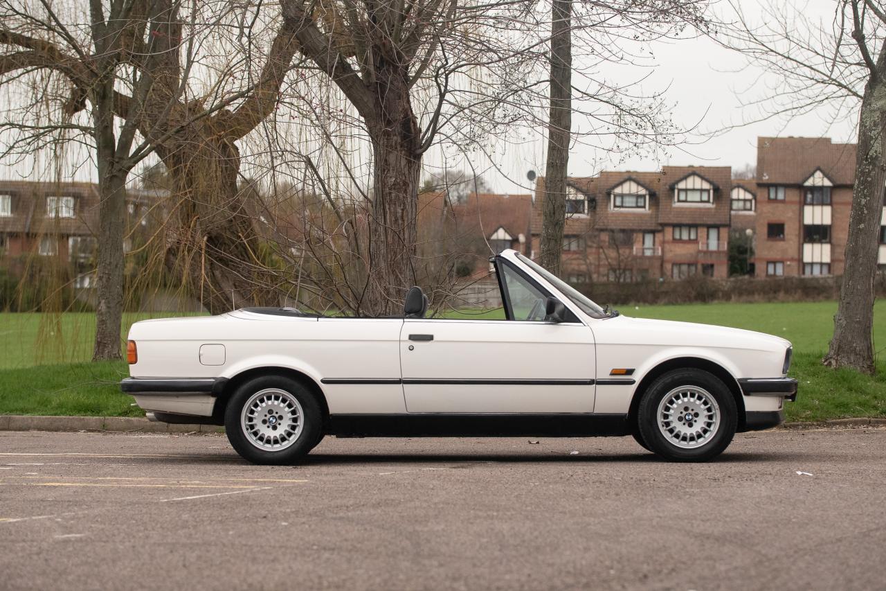 1987 BMW 320i Convertible