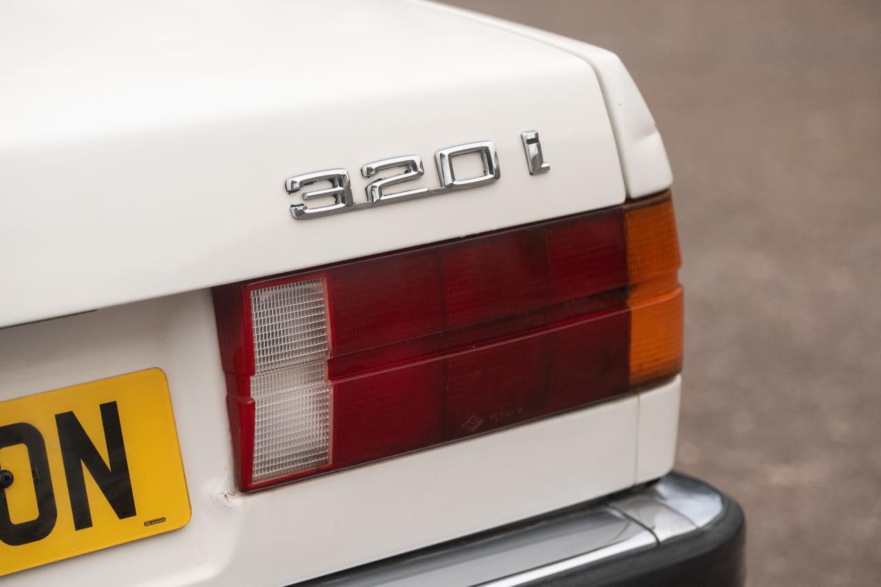 1987 BMW 320i Convertible