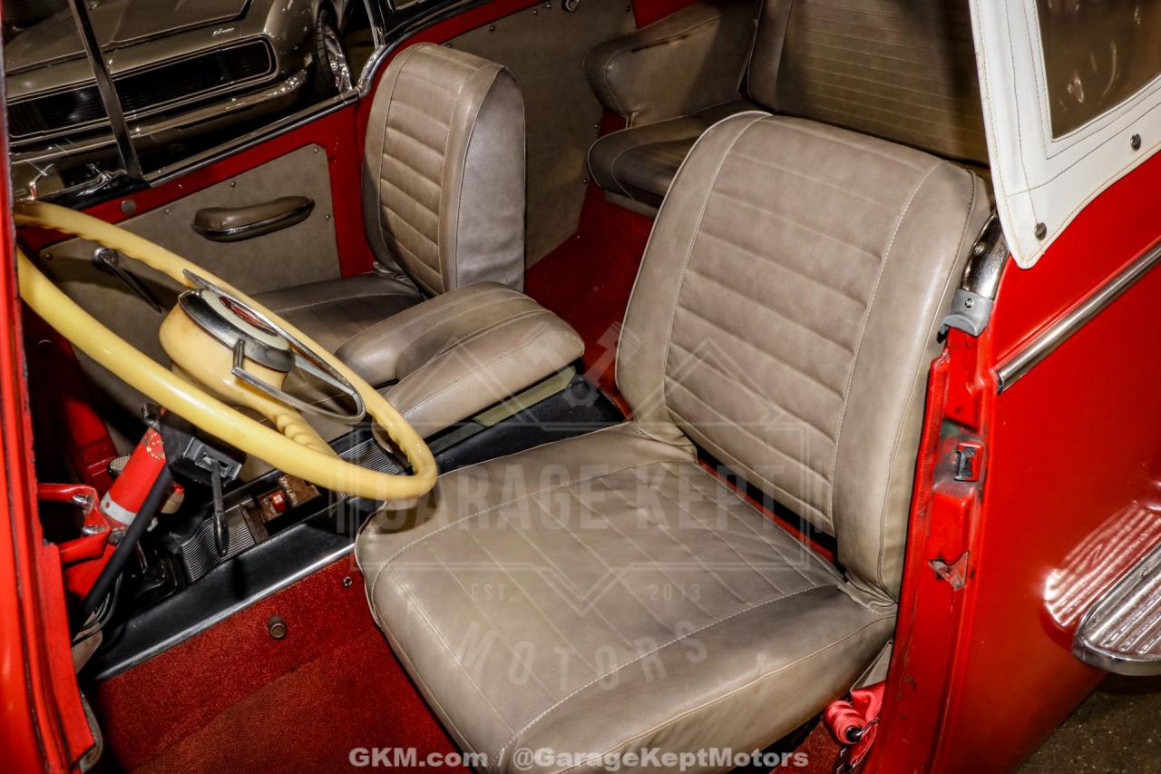 1949 Willys Jeepster