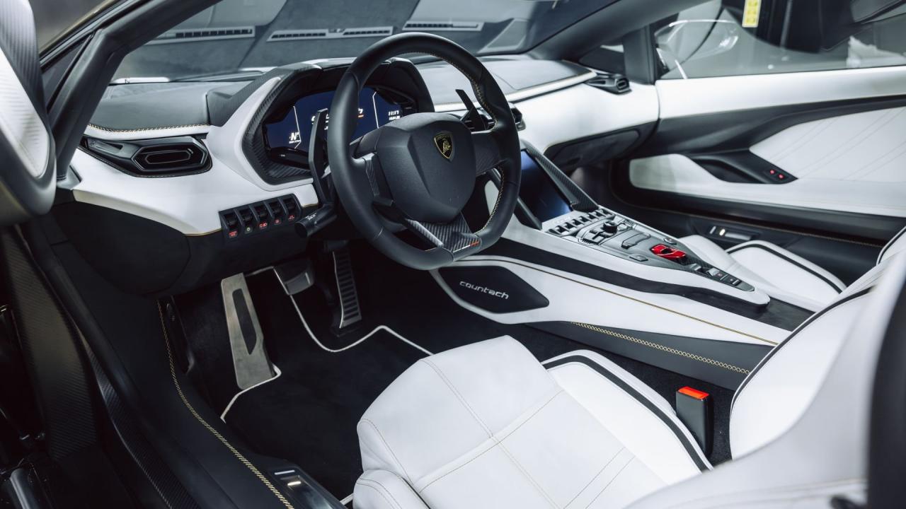 2022 Lamborghini Countach LPI 800-4