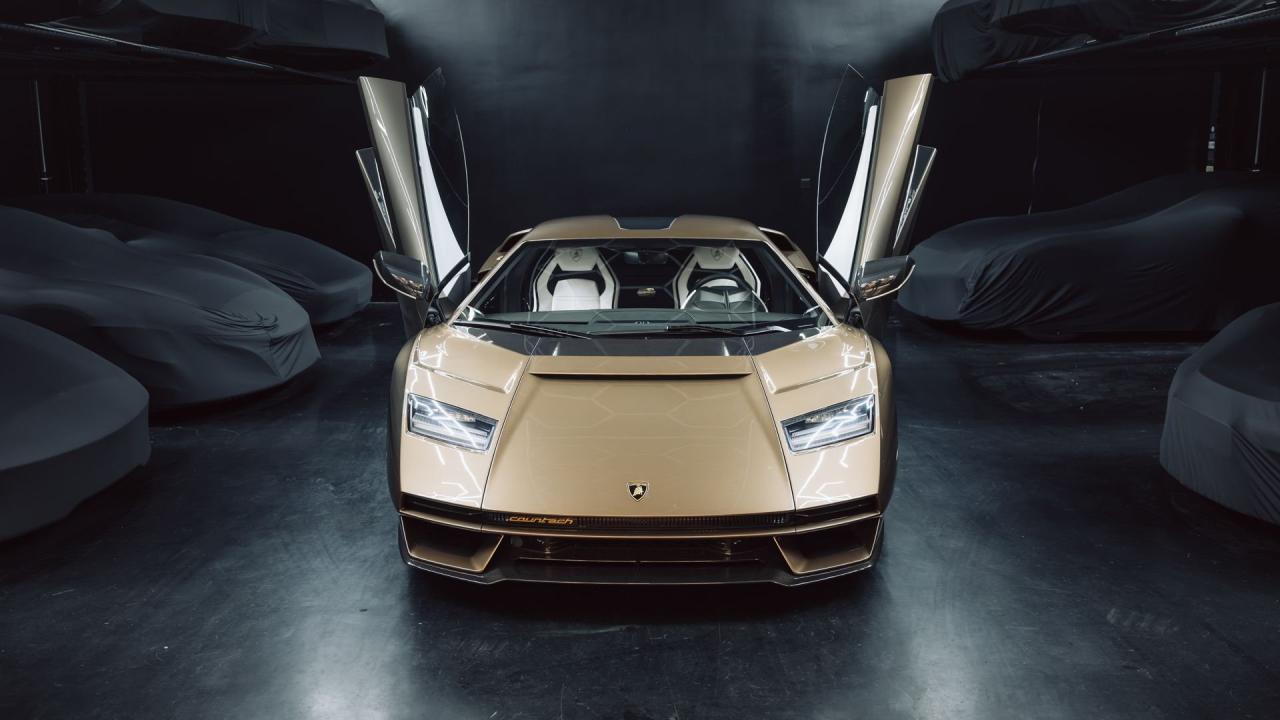 2022 Lamborghini Countach LPI 800-4