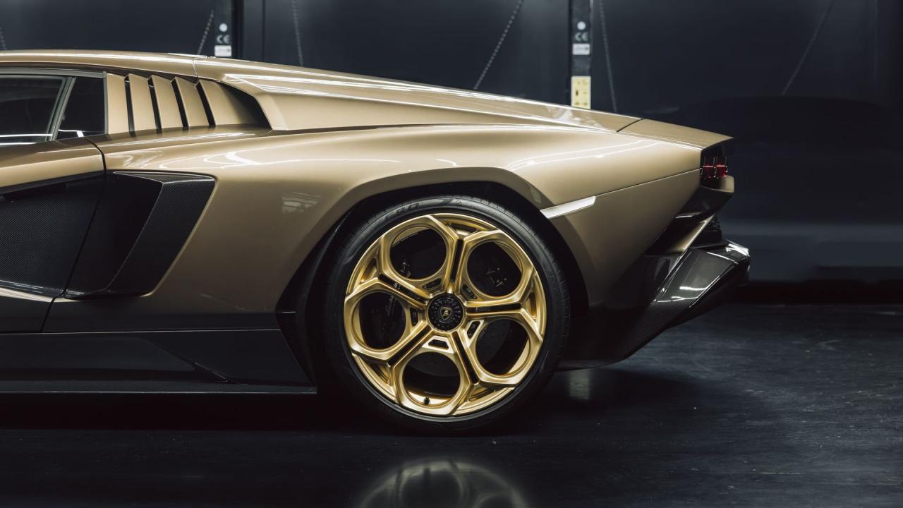 2022 Lamborghini Countach LPI 800-4