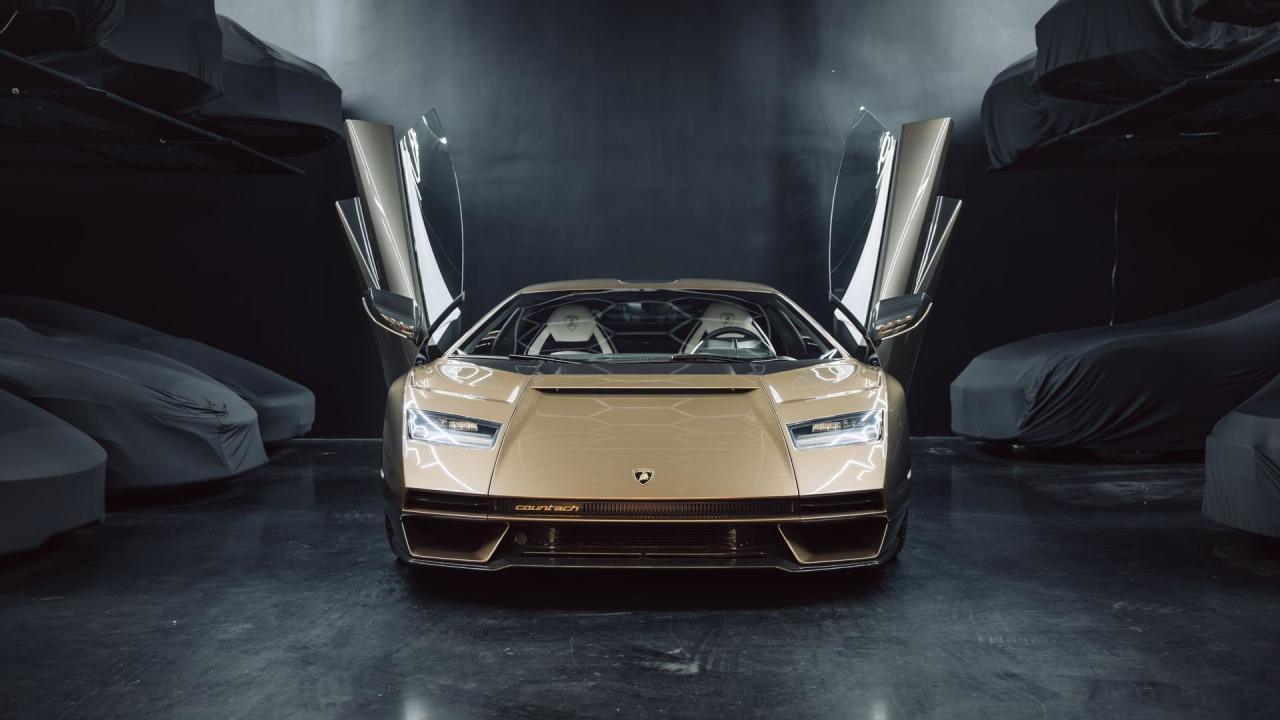 2022 Lamborghini Countach LPI 800-4