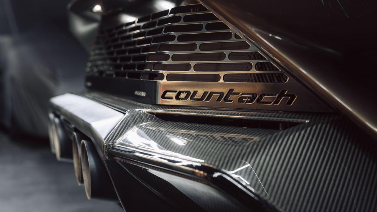 2022 Lamborghini Countach LPI 800-4