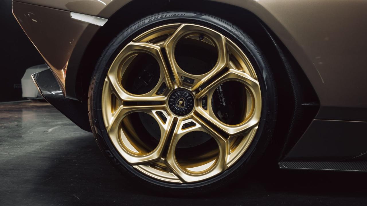 2022 Lamborghini Countach LPI 800-4