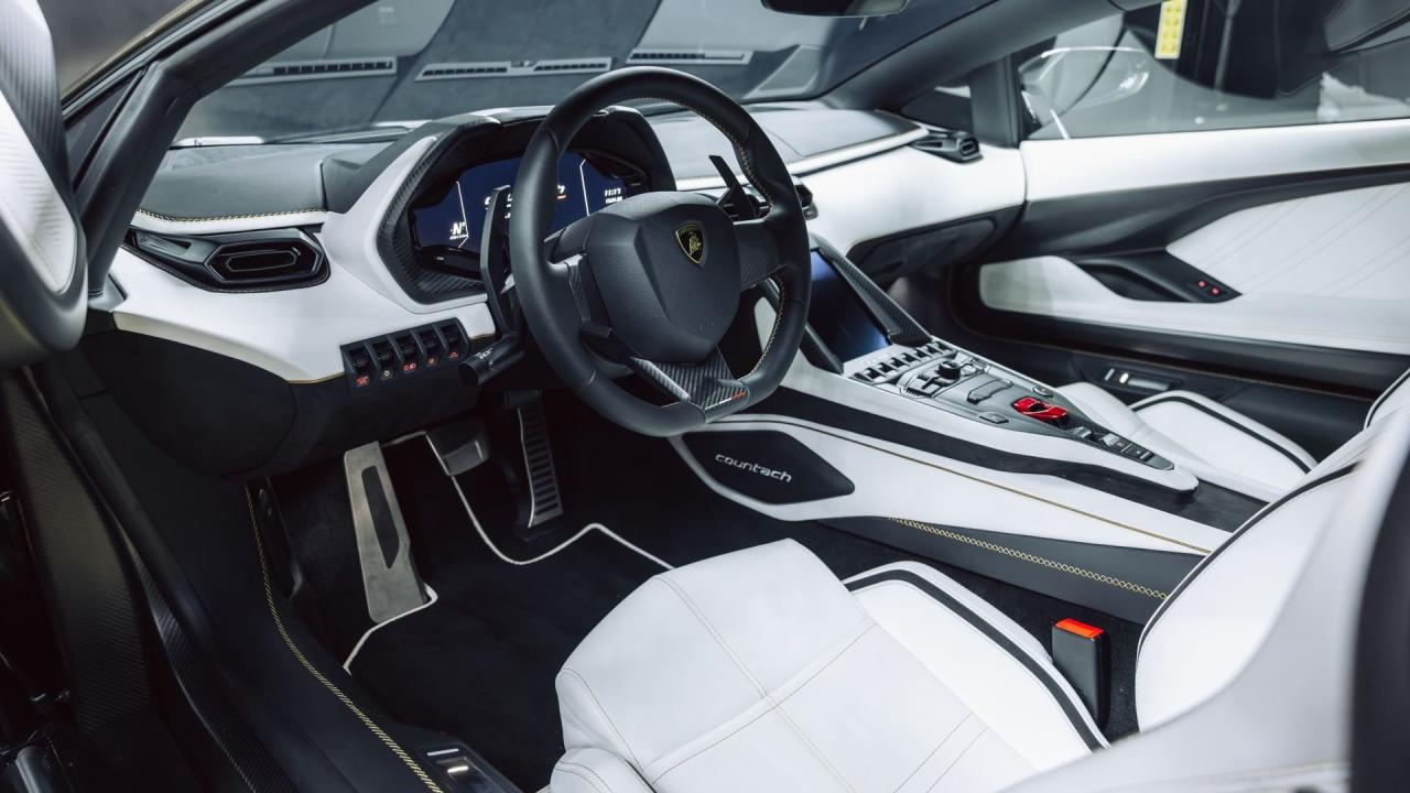 2022 Lamborghini Countach LPI 800-4
