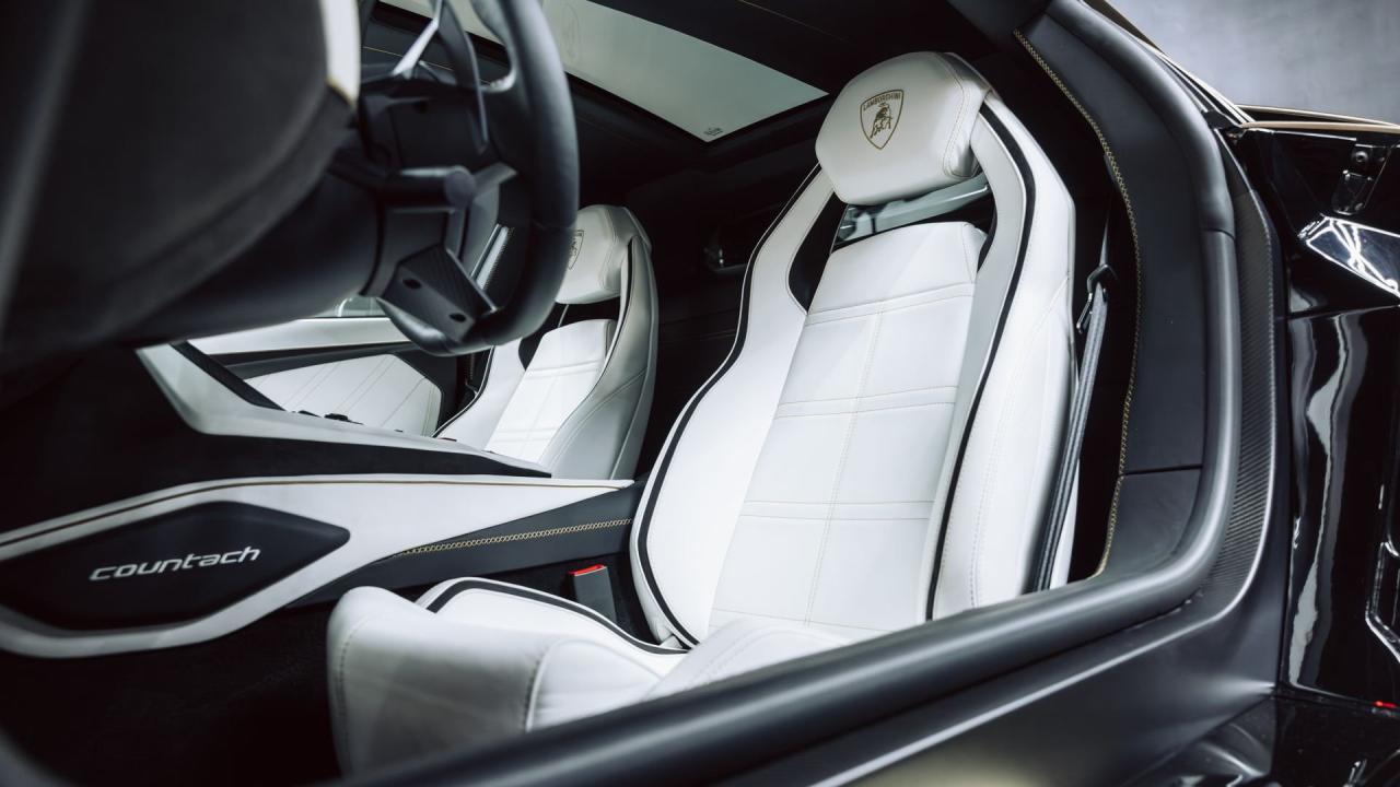 2022 Lamborghini Countach LPI 800-4