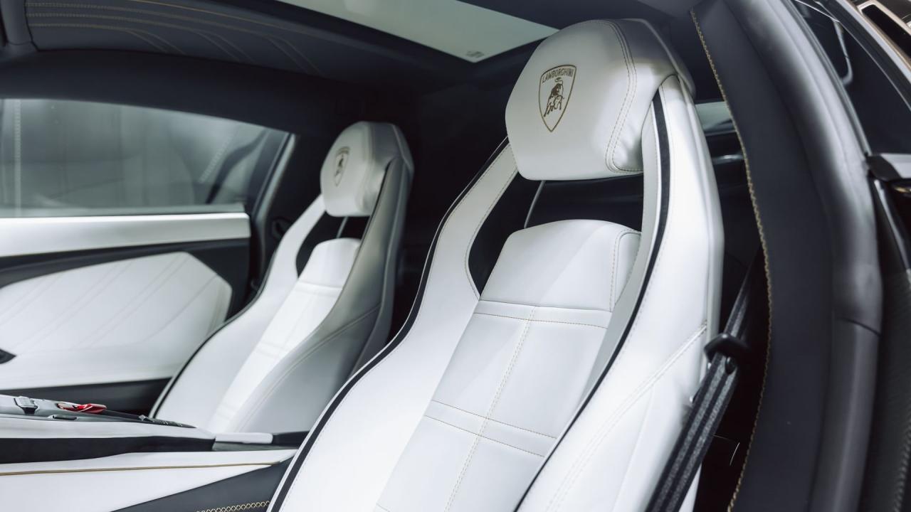 2022 Lamborghini Countach LPI 800-4