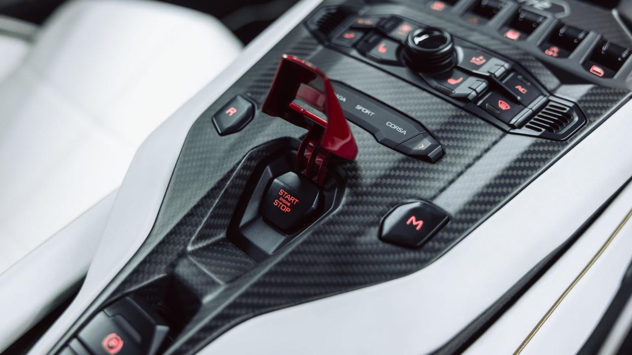 2022 Lamborghini Countach LPI 800-4