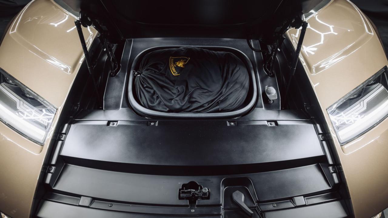 2022 Lamborghini Countach LPI 800-4