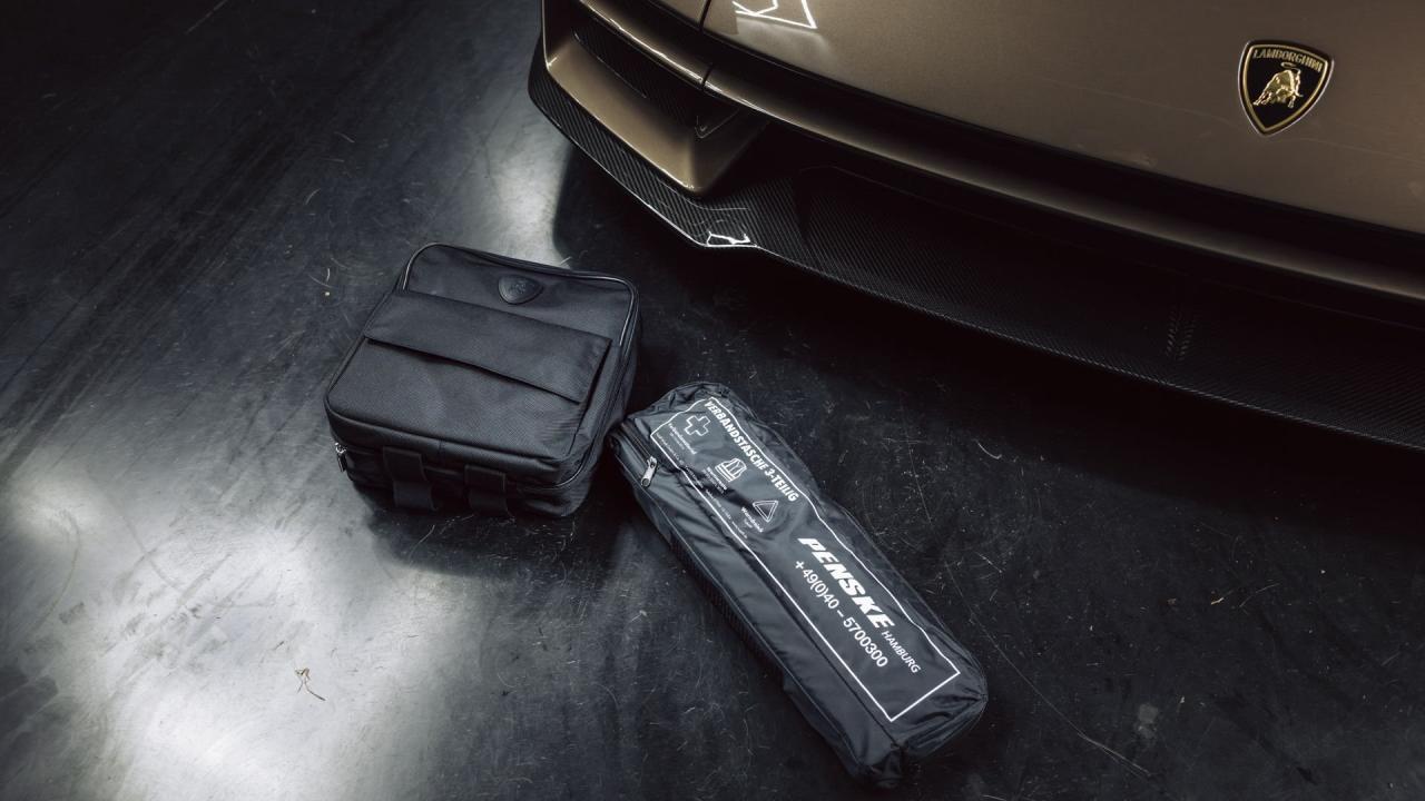 2022 Lamborghini Countach LPI 800-4