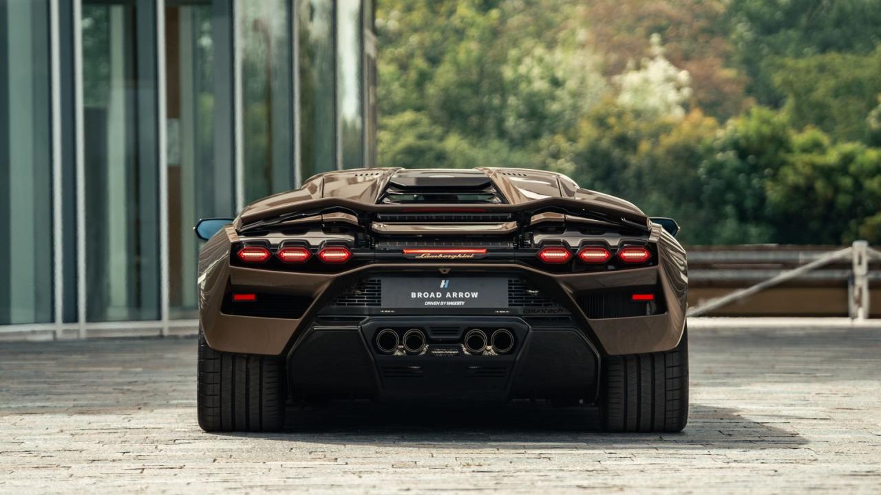 2022 Lamborghini Countach LPI 800-4