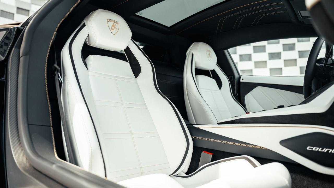 2022 Lamborghini Countach LPI 800-4