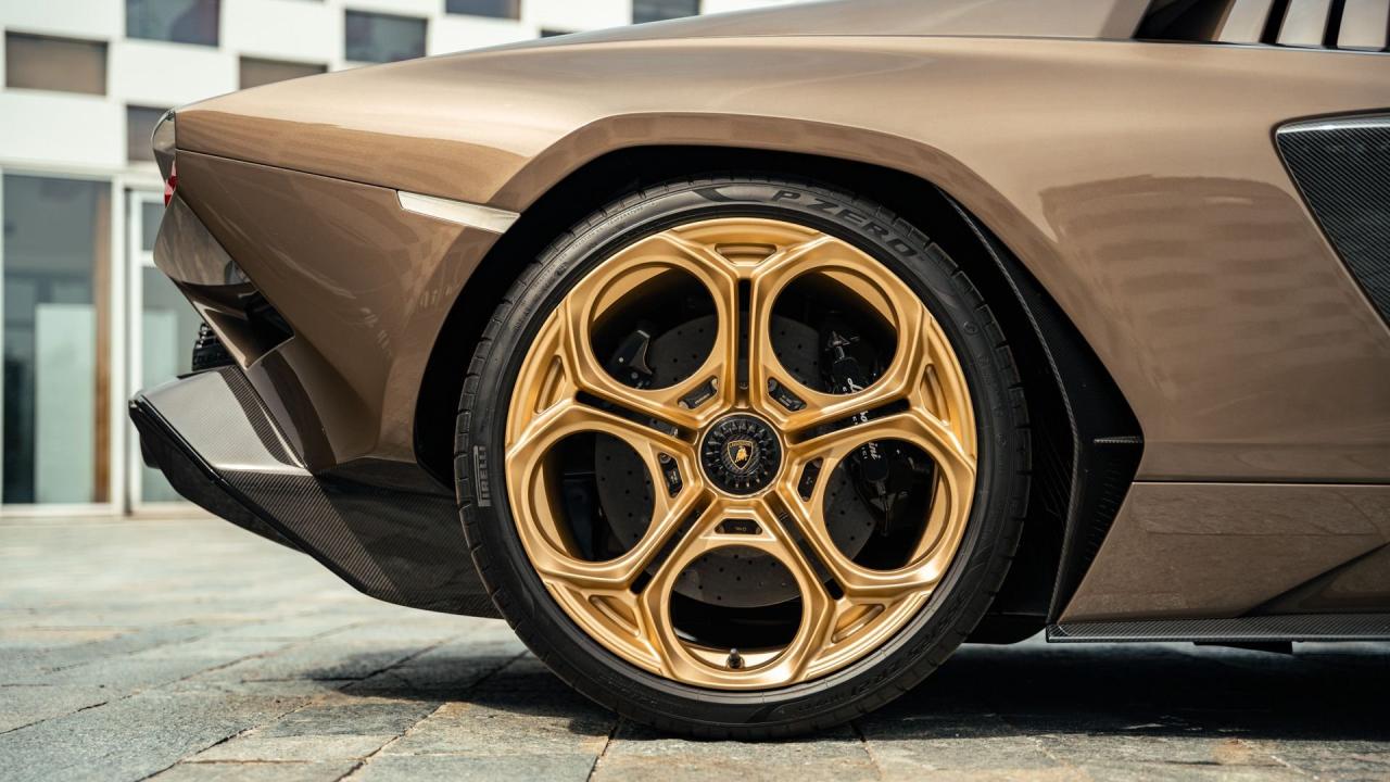 2022 Lamborghini Countach LPI 800-4