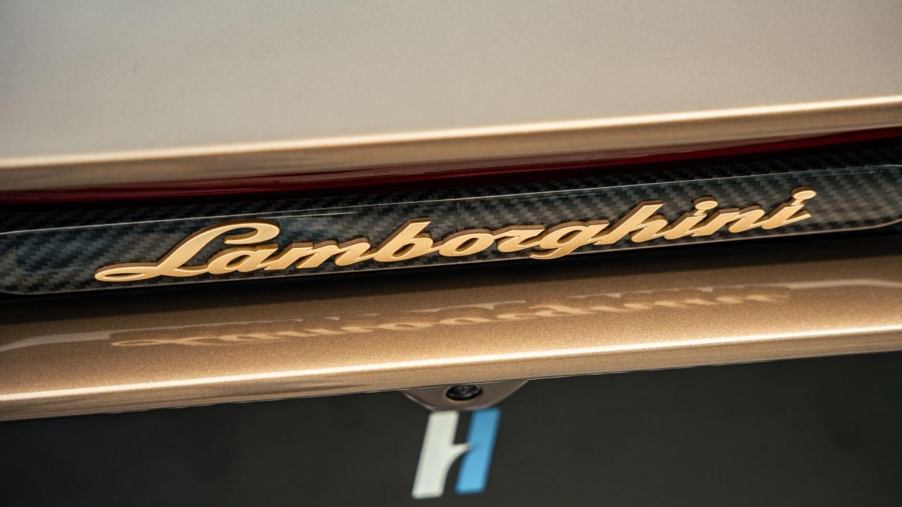 2022 Lamborghini Countach LPI 800-4