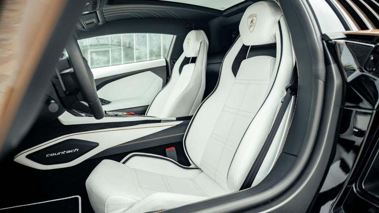2022 Lamborghini Countach LPI 800-4
