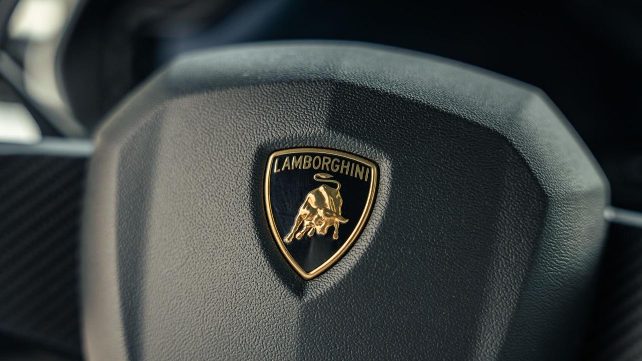 2022 Lamborghini Countach LPI 800-4