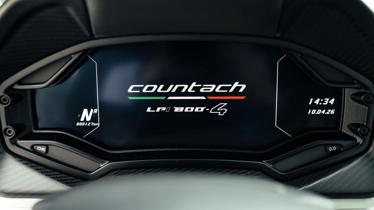 2022 Lamborghini Countach LPI 800-4