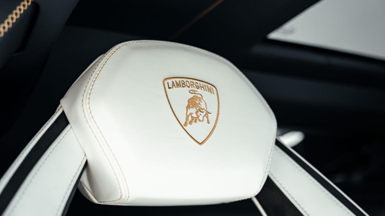 2022 Lamborghini Countach LPI 800-4