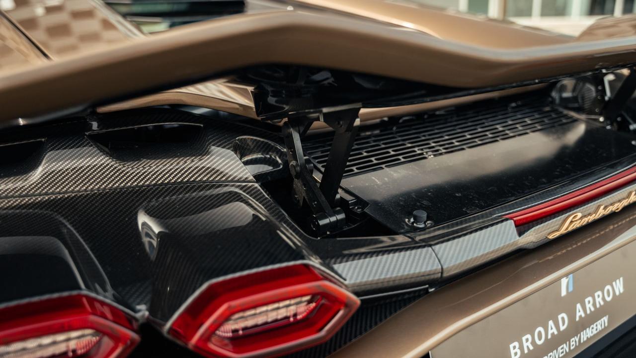 2022 Lamborghini Countach LPI 800-4