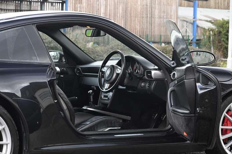 2005 Porsche 911 CARRERA 2 S