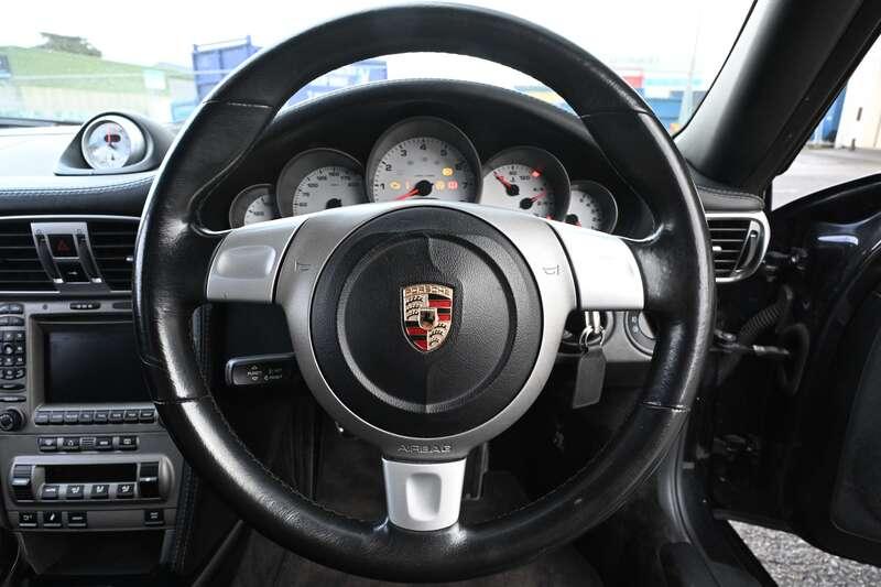 2005 Porsche 911 CARRERA 2 S