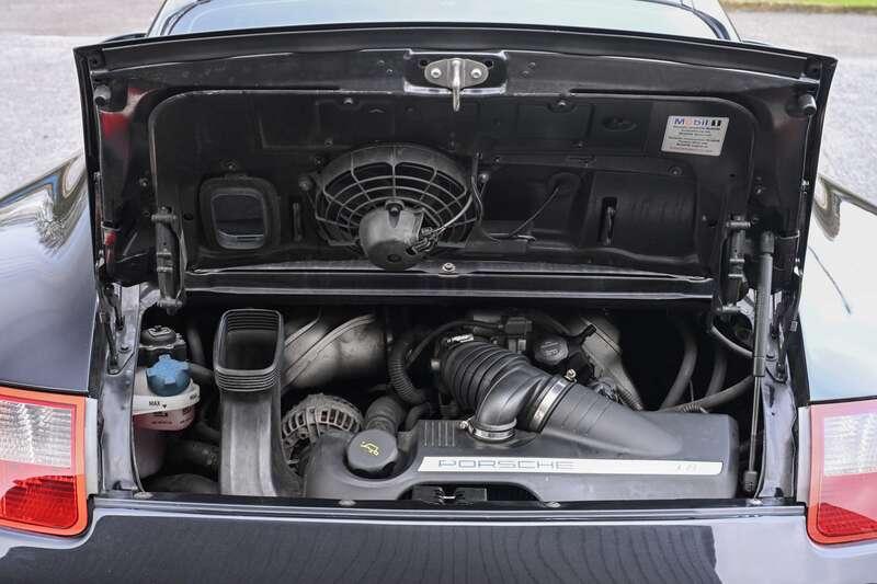 2005 Porsche 911 CARRERA 2 S