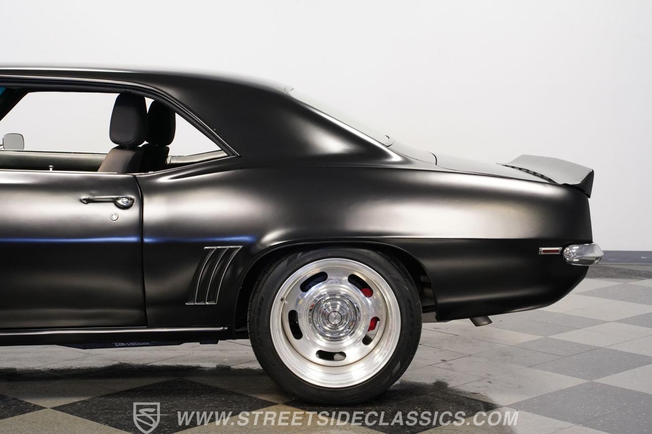 1969 Chevrolet Camaro Z/28 Tribute Restomod