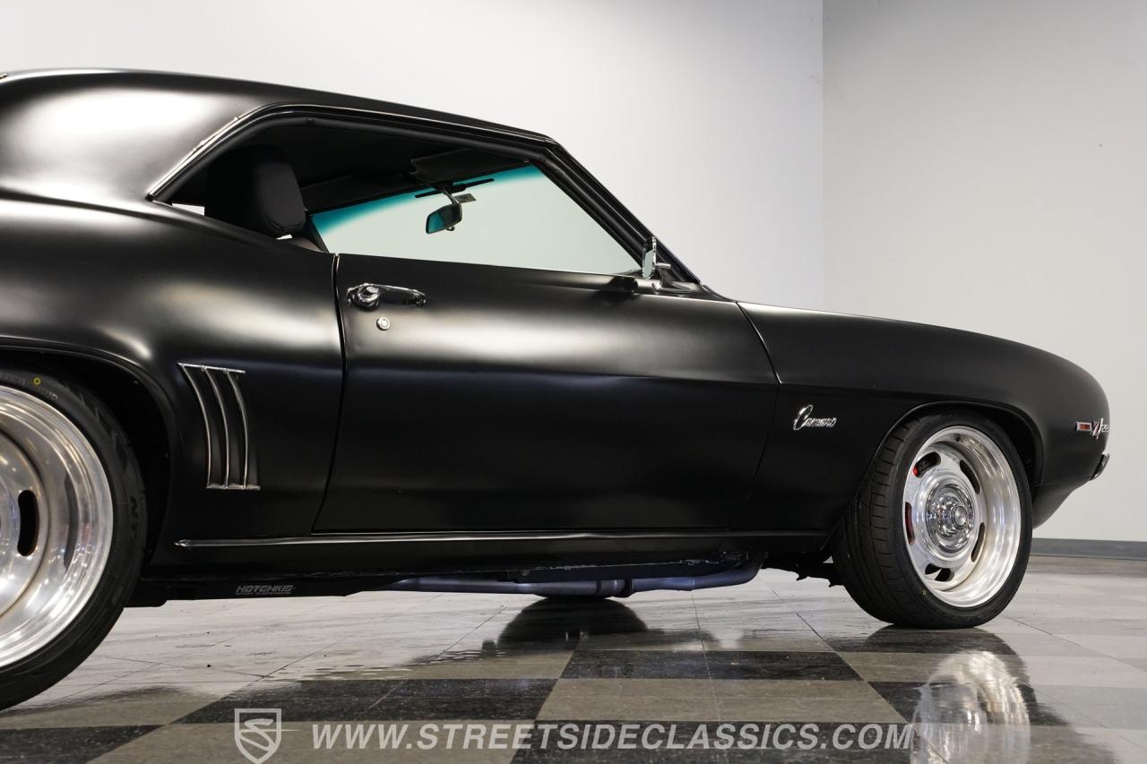 1969 Chevrolet Camaro Z/28 Tribute Restomod