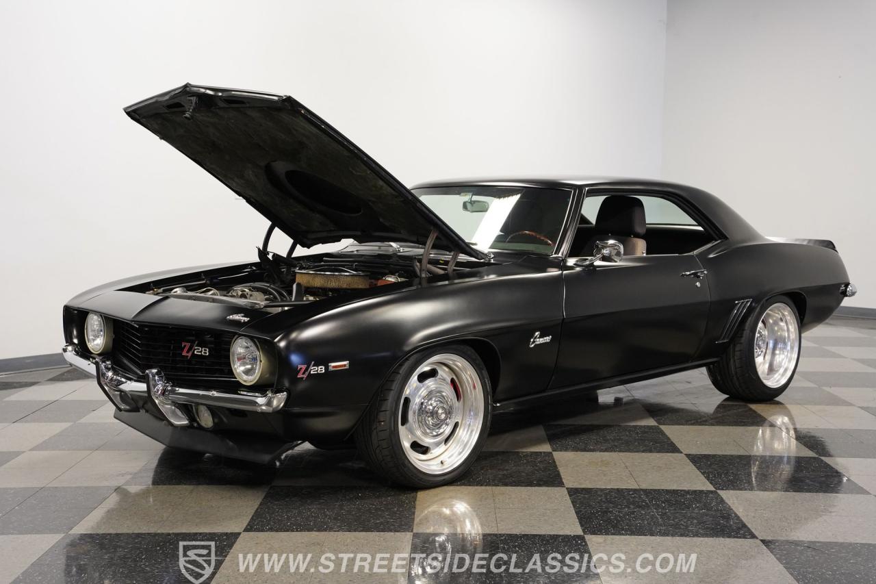 1969 Chevrolet Camaro Z/28 Tribute Restomod