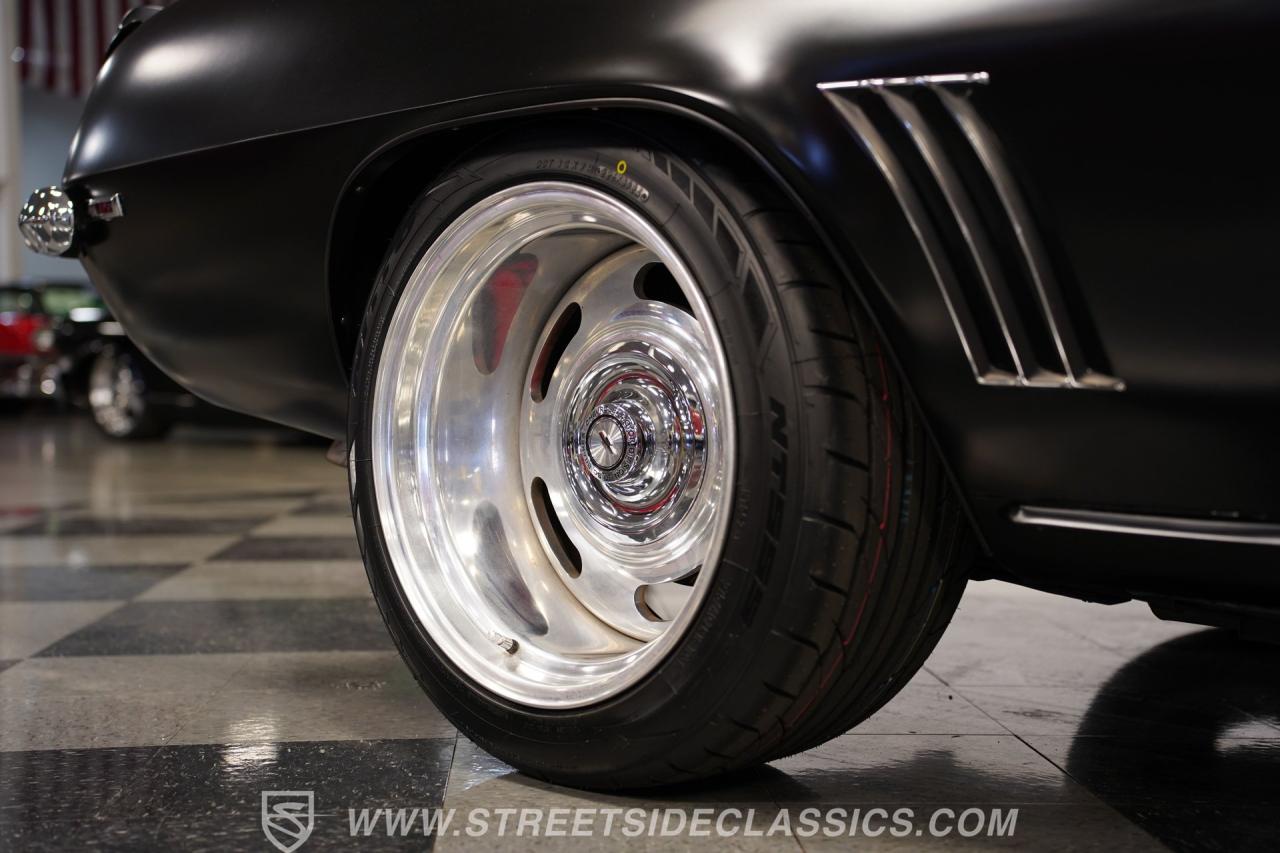 1969 Chevrolet Camaro Z/28 Tribute Restomod