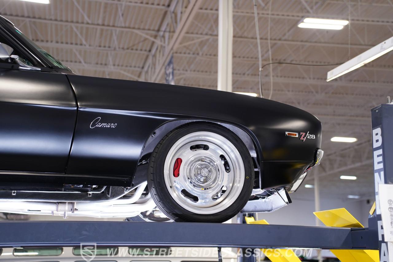 1969 Chevrolet Camaro Z/28 Tribute Restomod