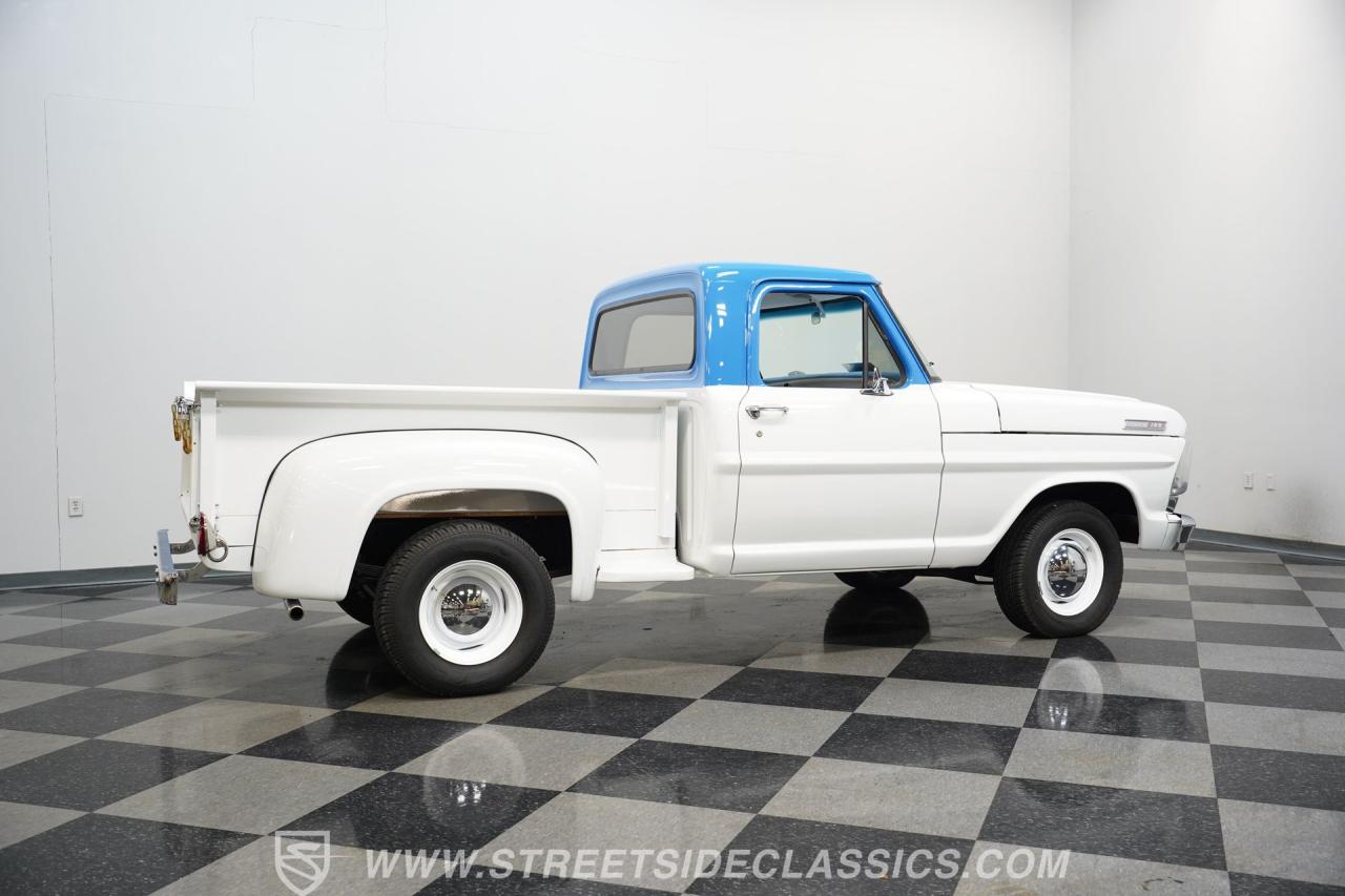 1967 Ford F-100 Stepside