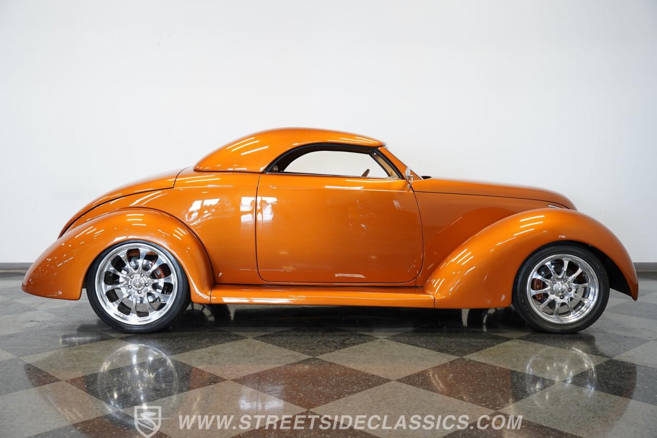 1939 Ford Roadster