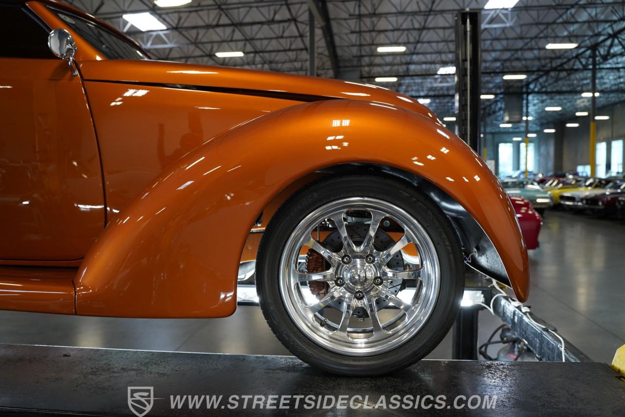 1939 Ford Roadster