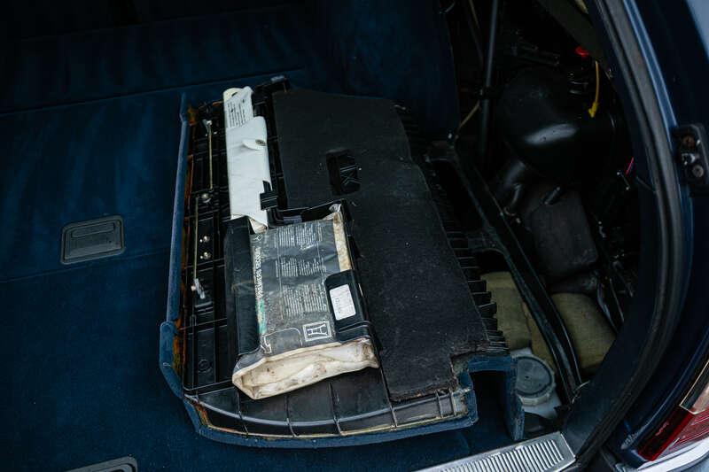 1993 Mercedes - Benz E220 ESTATE