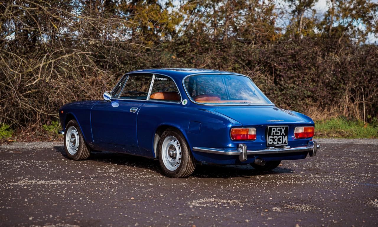 1974 Alfa Romeo GTV 2000
