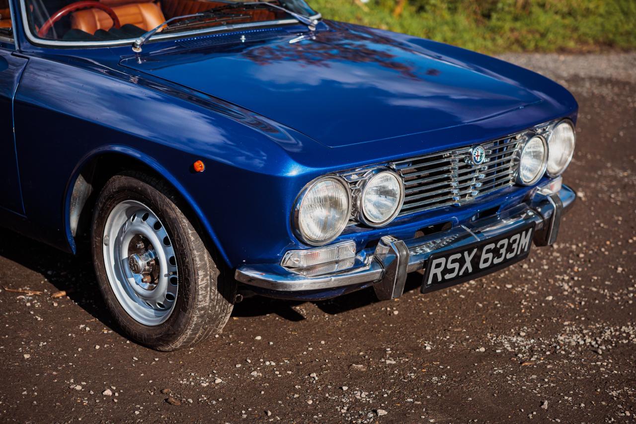 1974 Alfa Romeo GTV 2000