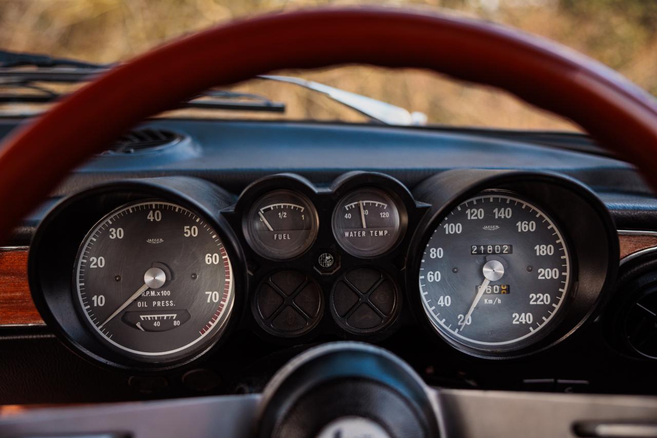 1974 Alfa Romeo GTV 2000