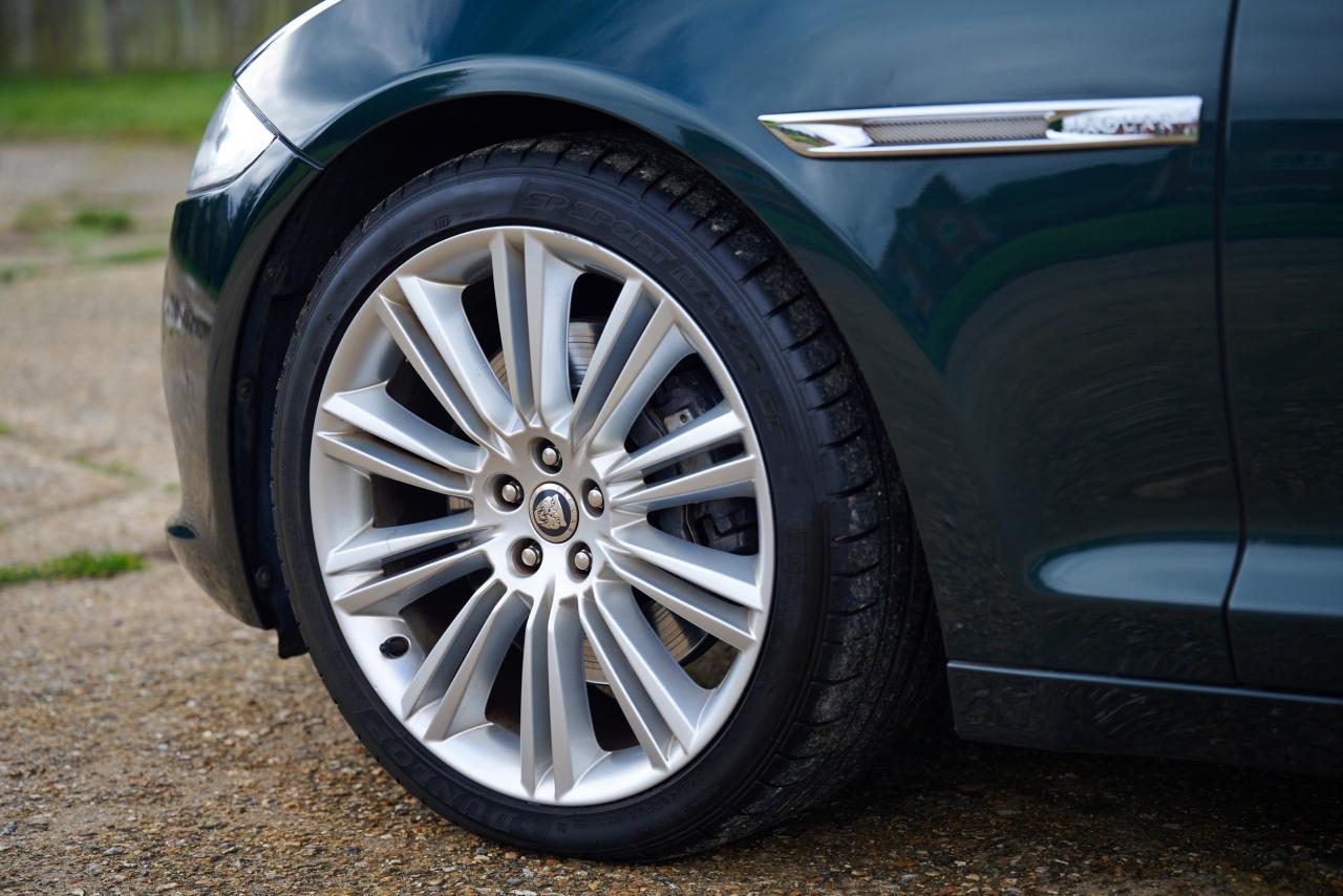 2010 Jaguar XJ V8 Premium Luxury (5.0 litre)