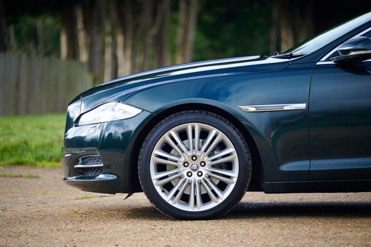 2010 Jaguar XJ V8 Premium Luxury (5.0 litre)