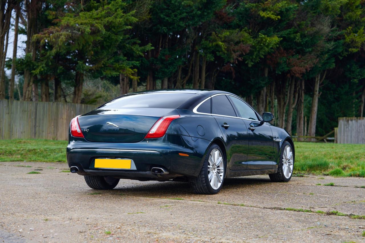2010 Jaguar XJ V8 Premium Luxury (5.0 litre)