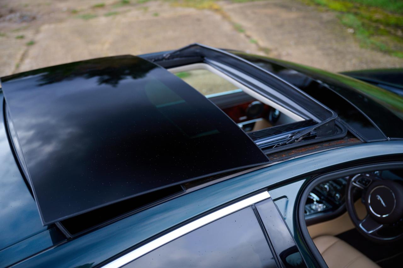 2010 Jaguar XJ V8 Premium Luxury (5.0 litre)