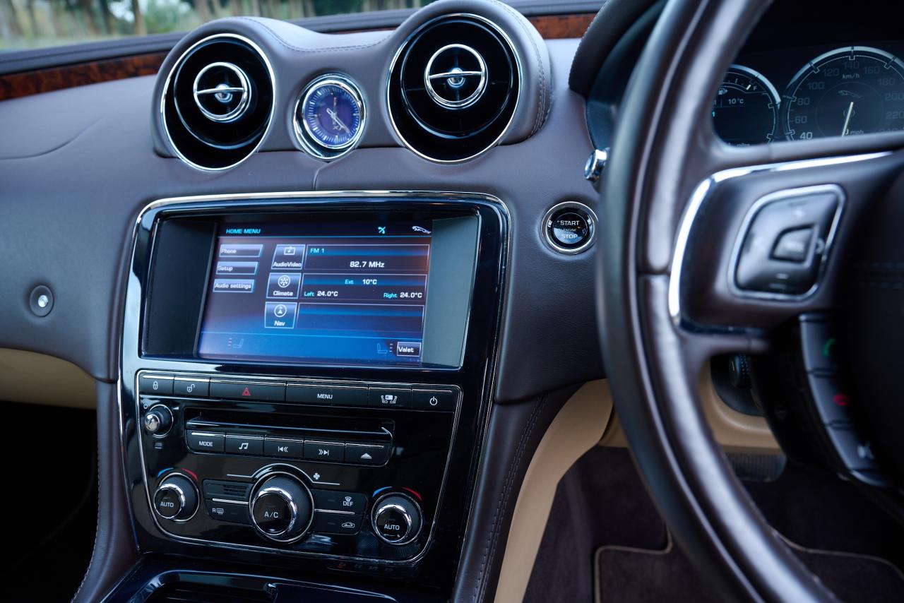 2010 Jaguar XJ V8 Premium Luxury (5.0 litre)