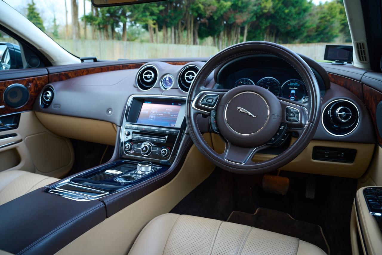 2010 Jaguar XJ V8 Premium Luxury (5.0 litre)