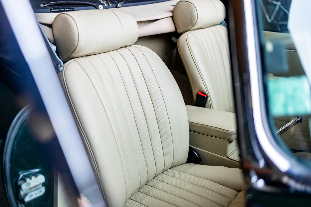 1970 Jaguar E-Type Series II Roadster